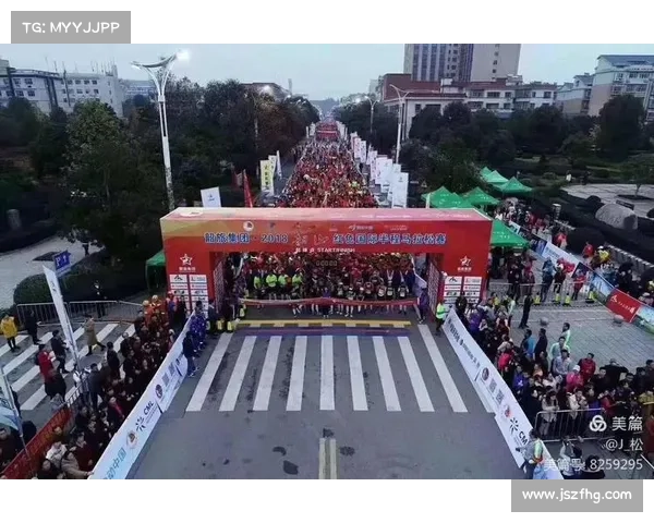 2018韶山红色国际马拉松赛鸣枪开跑,中国选手最后一米以0.03秒“绝杀”夺冠 2018韶山红色国际马拉松赛鸣枪开跑,中国选手最后一米以0.03秒“绝杀”夺冠
